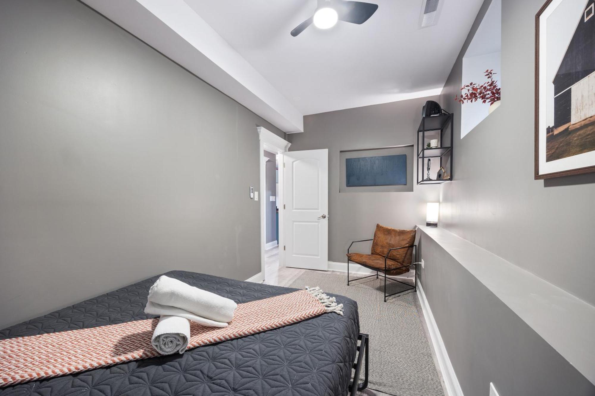 Wrigleyville Suites Chicago Exterior photo